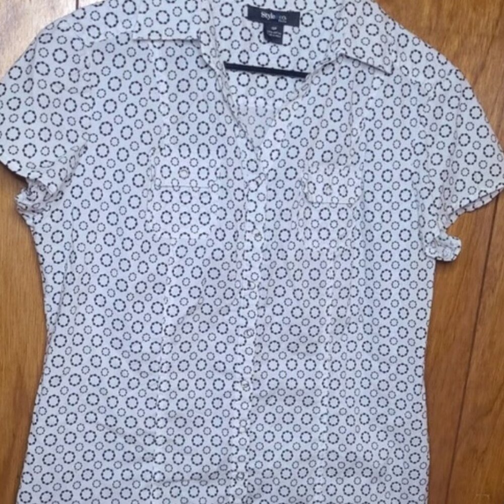 Cotton Top Semi Fitted Snap Up Short Sleeve White w Black Circles Style & Co 10P